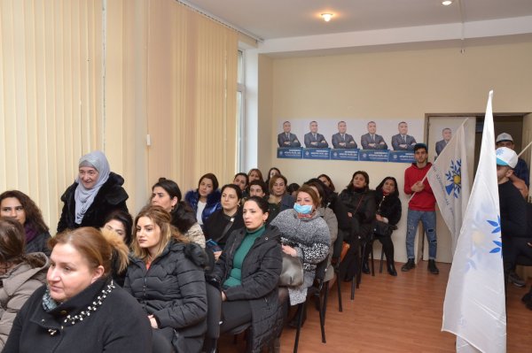 Deputatlığa namizəd Müşfiq Məmmədli Sumqayıtda seçicilərlə görüşlərini davam etdirir - FOTOLAR