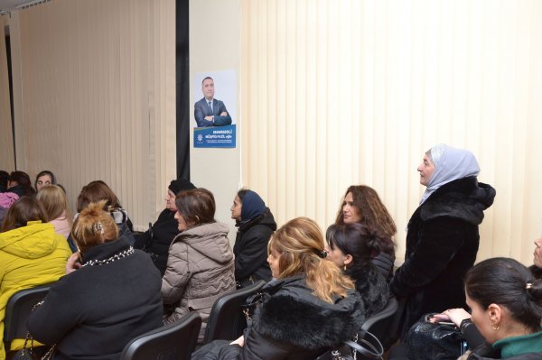 Deputatlığa namizəd Müşfiq Məmmədli Sumqayıtda seçicilərlə görüşlərini davam etdirir - FOTOLAR