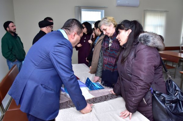 Müşfiq Məmmədli Sumqayıtda seçicilərlə görüşlərini davam etdirir - FOTOLAR
