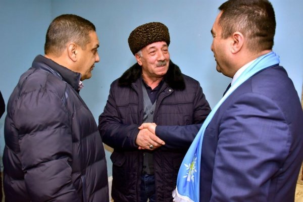 Müşfiq Məmmədli: “Deputat öz səlahiyyətinə daxil olan məsələlərlə bağlı vəd verməlidir” - FOTOLAR Müşfiq Məmmədli: “Deputat öz səlahiyyətinə daxil olan məsələlərlə bağlı vəd verməlidir” - FOTOLAR