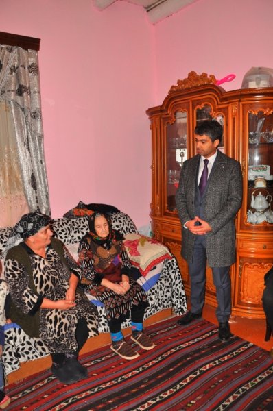 Deputatlığa namizəd “Stansiya Sumqayıt” yaşayış massivində sakinlərlə görüşüb, şəhid ailəsini ziyarət edib – FOTOLAR