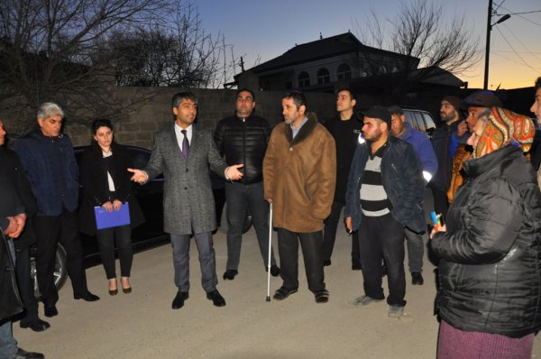 Deputatlığa namizəd “Stansiya Sumqayıt” yaşayış massivində sakinlərlə görüşüb, şəhid ailəsini ziyarət edib – FOTOLAR