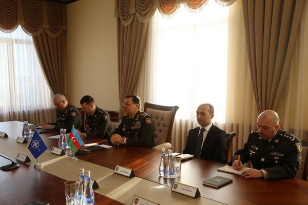 Nəcməddin Sadıkov NATO-nun Avropadakı Ali komandanı ilə görüşüb