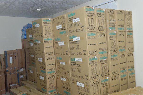 Sumqayıt koronavirusla mübarizə üçün Çinə yardım göndərdi - FOTOLAR
