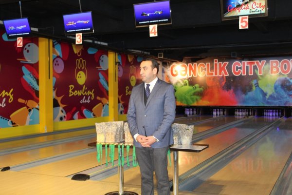 Sumqayıtda könüllü gənclərin Bowling yarışı keçirildi - FOTOLAR