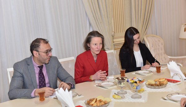 İsveçrənin Azərbaycandakı səfiri Sumqayıtda olub - FOTOLAR