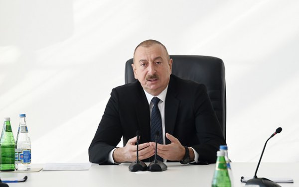İlham Əliyev: "Seçkilərdə nöqsanlara yol verənlər cəzalandırılacaq" İlham Əliyev: "Seçkilərdə nöqsanlara yol verənlər cəzalandırılacaq"
