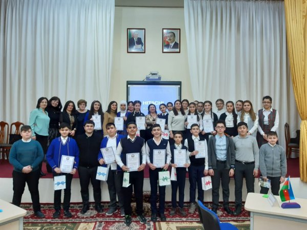 Sumqayıtda Mərkəzi kitabxananın təşkilatçılığı ilə bilik yarışması keçirilib -FOTOLAR