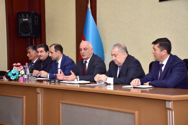 Sumqayıtda rəis müşavirə keçirdi - FOTOLAR