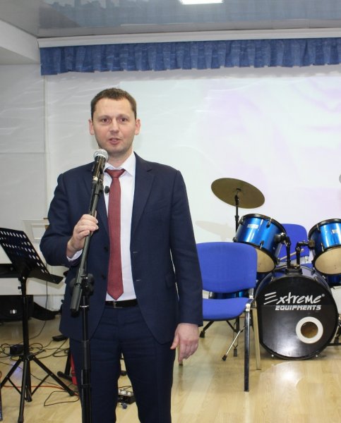 Sumqayıtın “Səmt” estrada kollektivi Rusiya Mədəniyyət və İnformasiya Mərkəzində konsert proqramı ilə çıxış edib - FOTOLAR