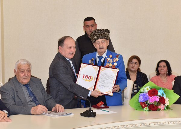 Sumqayıtın sakininin 100 illik yubileyi münasibəti ilə tədbir keçirilib