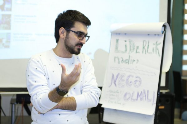 Sumqayıtda “Gələcəyin Liderləri” adlı düşərgə keçirilib - FOTO