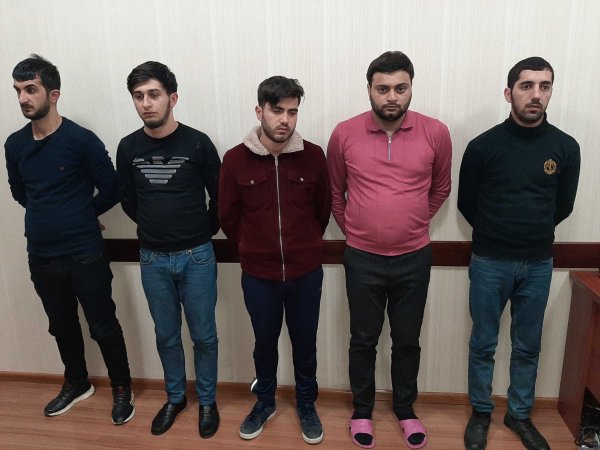 Azərbaycanda əməliyyat: çinli və iranlılardan 1 milyon maska aşkarlandı -FOTO