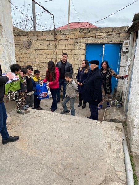 Hacı Zeynalabdin bələdiyyəsindən xeyirxah addım: aztəminatlı ailələrə bayram sovqatı paylanıldı - FOTOLAR