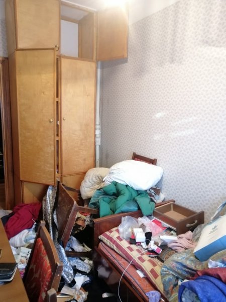 Sumqayıtda mənzildən 10 min manatlıq oğurluq olub -FOTO