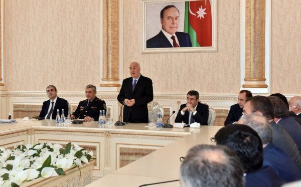 Sumqayıtın icra başçısı sakinlərdən xahiş etdi: evdə qalmağa üstünlük verin -FOTO