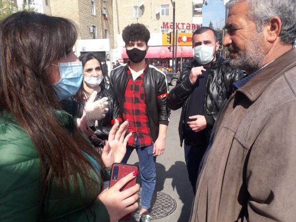 Sumqayıtda könüllü qruplar koronavirusla bağlı hərəkətə keçdi -FOTOLAR