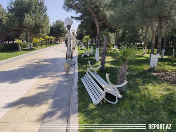 Sumqayıtda koronavirusa görə parklarda skamyalar yığışdırıldı - FOTOLAR