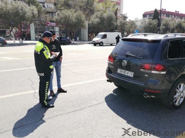Sumqayıt polisi yolları avtomobillərdən belə təmizləyir - VİDEO (FOTOLAR) Sumqayıt polisi yolları avtomobillərdən belə təmizləyir - VİDEO (FOTOLAR)