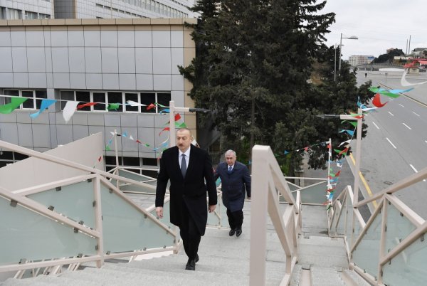 Prezident Bakı-Sumqayıt yolunda görülən işləri yoxladı -FOTO
