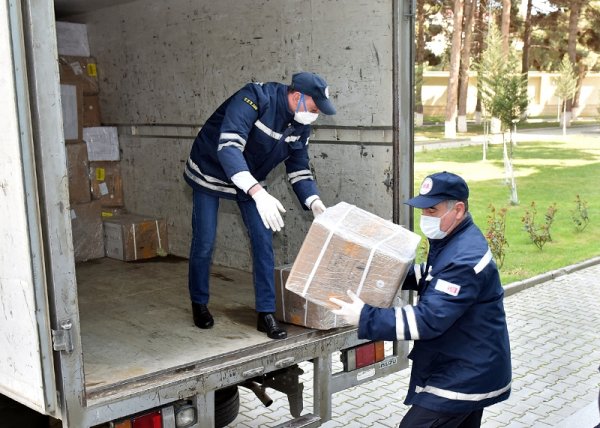 Çin Sumqayıta tibbi humanitar yardım göndərdi - FOTOLAR