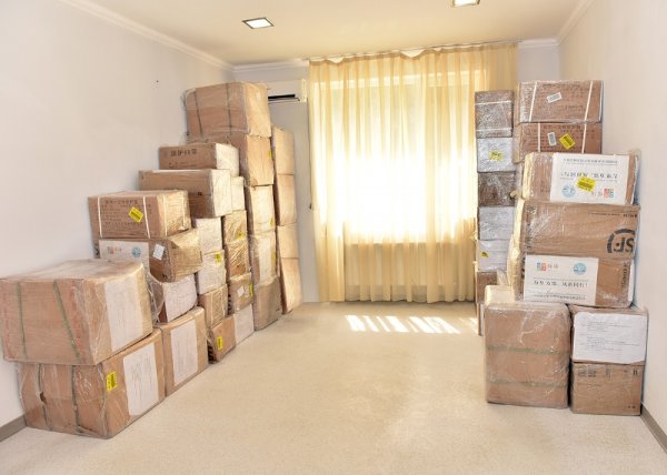 Çin Sumqayıta tibbi humanitar yardım göndərdi - FOTOLAR