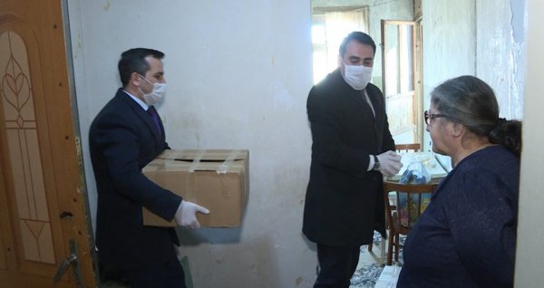 Sumqayıtda aztəminatlı ailələrə ərzaq yardımı paylanılması davam edir – FOTO