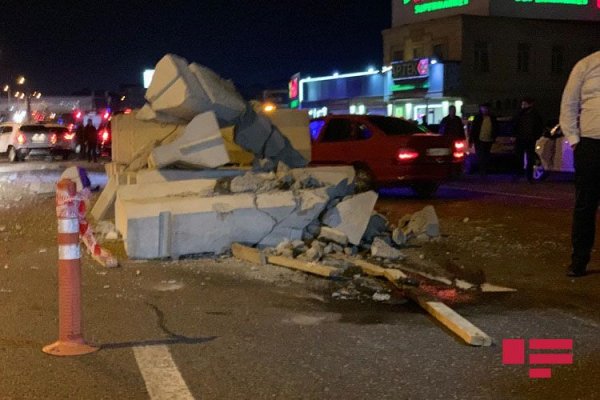 Sumqayıt yolunda ağır qəza: xəsarət alanlar var - FOTOLAR