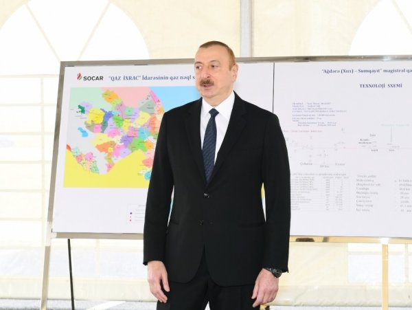 İlham Əliyev Sumqayıta çəkilən magistral qaz kəmərinin açılışında - FOTOLAR İlham Əliyev Sumqayıta çəkilən magistral qaz kəmərinin açılışında - FOTOLAR
