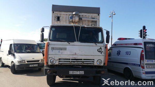 Sumqayıtda "SOCAR"a məxsus mikroavtobus "KamAZla toqquşdu: yaralılar var (VİDEO+FOTO)