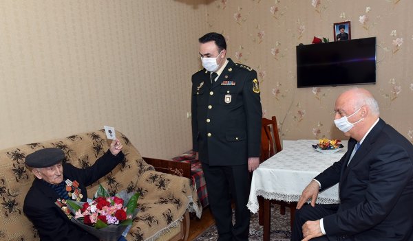 Sumqayıtda Böyük Vətən müharibəsi veteranları ziyarət olunub - FOTO