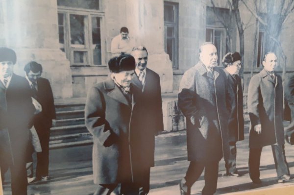 Heydər Əliyevin Sumqayıta 16 səfəri - FOTOLAR Heydər Əliyevin Sumqayıta 16 səfəri - FOTOLAR