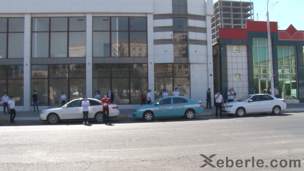 Sumqayıtda bu idarə  sakinlərə 8000 maska paylayıb - FOTOLAR