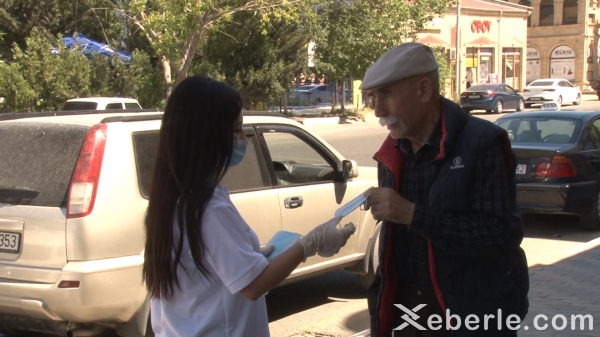 Sumqayıtda bu idarə  sakinlərə 8000 maska paylayıb - FOTOLAR