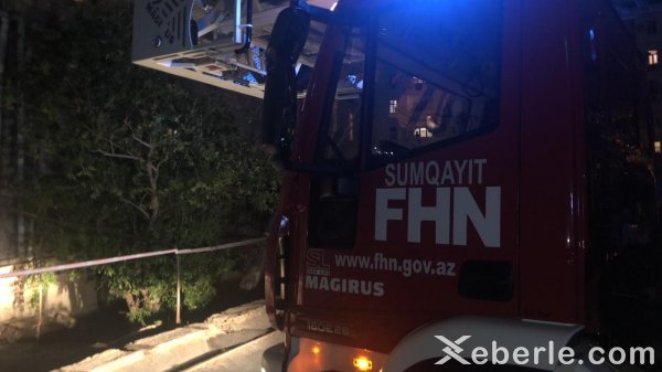 Sumqayıtda binada uçqun: yaralı var, 5 nəfər xilas edilib -FOTO