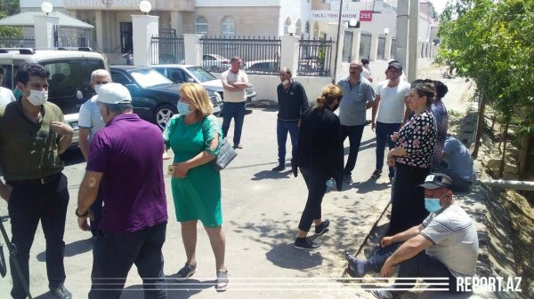 Sumqayıtda uçqun baş verən binada məskunlaşan 5 ailə köçürülür - FOTO