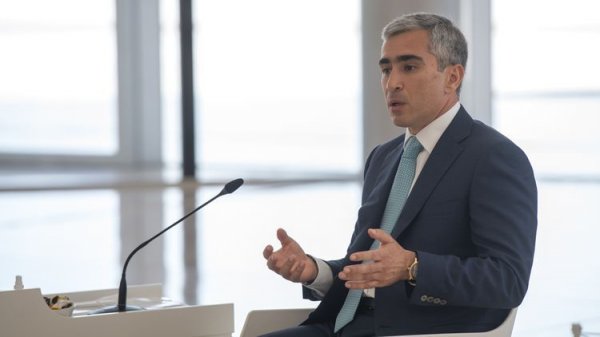Prezident köməkçisi jurnalistlərlə görüşdü