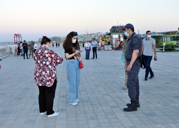 Sumqayıtda mobil qruplar tərəfindən reydlər davam edir – FOTOLAR