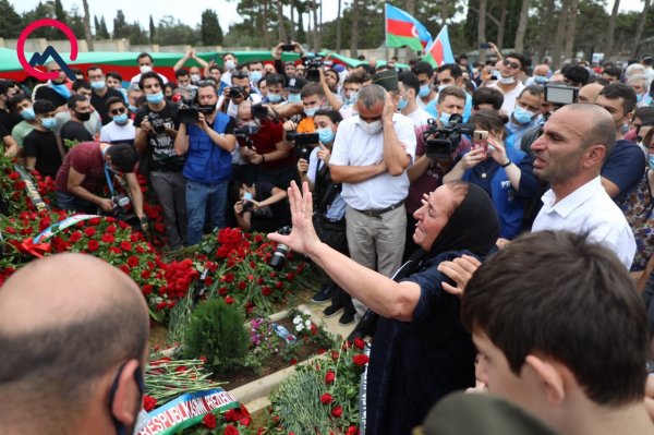 Şəhid generalın son mənzili... -Fotolar