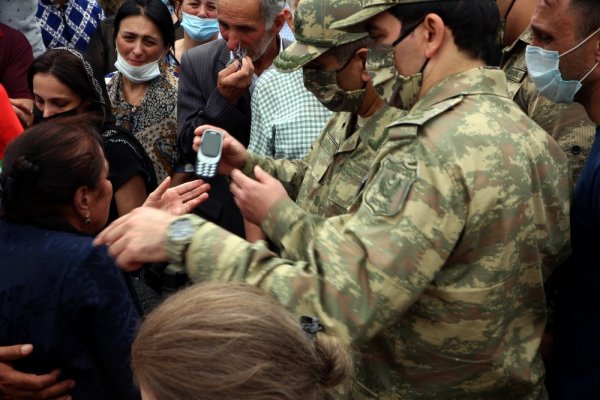 İlham Əliyev şəhid anasına zəng etdi -FOTO