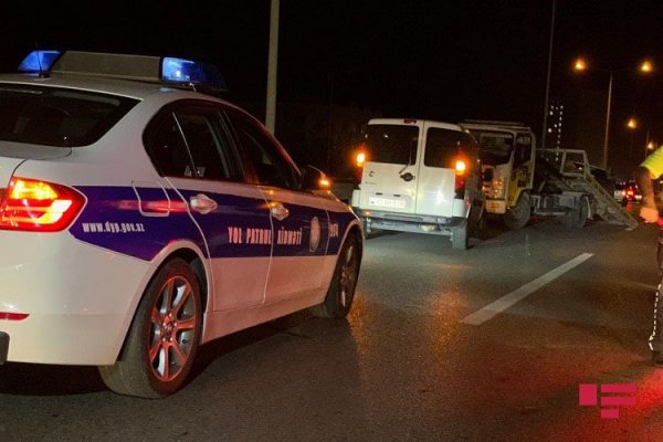 Sumqayıt yolunda üç avtomobil toqquşdu, xəsarət alanlar var - FOTO