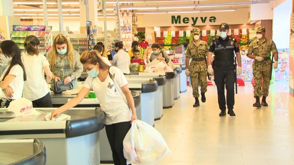 Polis Abşeronda reyd keçirdi, 380 nəfər barəsində inzibati protokol tərtib edildi -FOTOLAR