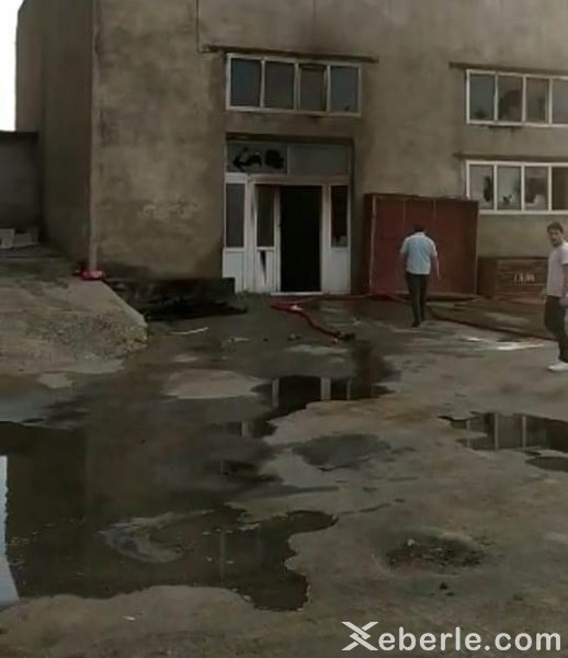 Sumqayıtda zavodda qəsdən yanğın törədilib, mühafizəçiyə xəsarət yetirilib - FOTOLAR
