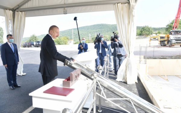 Prezident “DOST Evi”nin təməlqoyma mərasimində - FOTOLAR