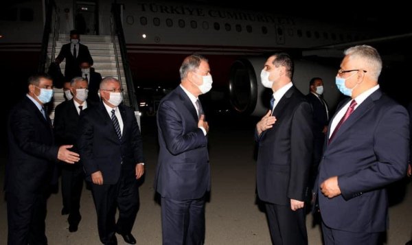 Hulusi Akarı Zakir Həsənov qarşıladı - Foto