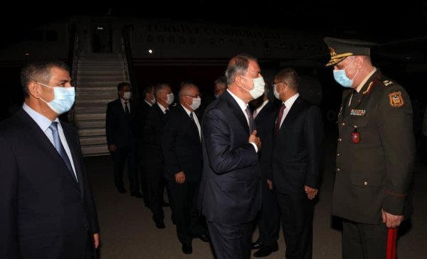 Hulusi Akarı Zakir Həsənov qarşıladı - Foto