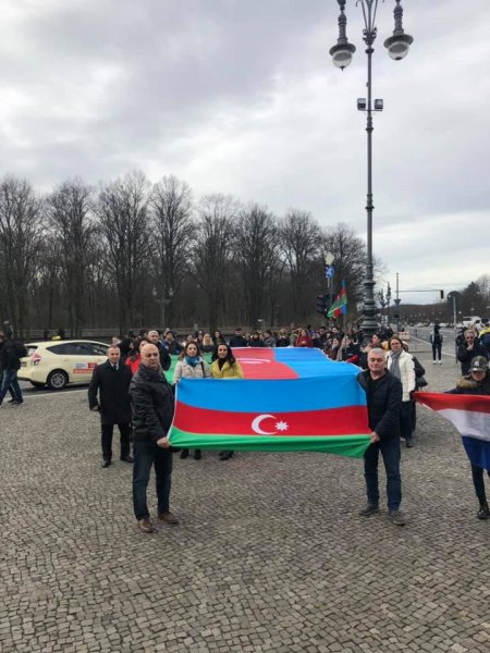 Sumqayıtın yetirməsi Vətəndən uzaqlarda da Vətənlədir - FOTOLAR