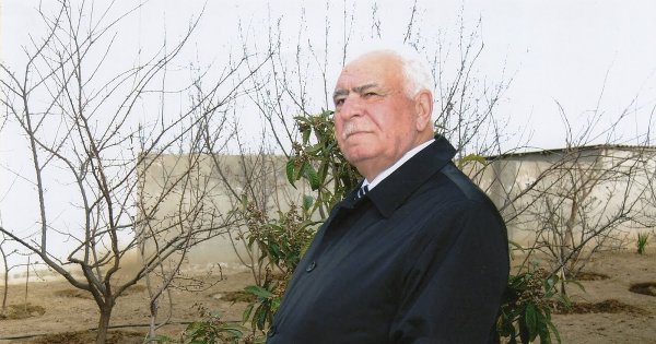 Sumqayıtın 85 yaşlı Əvəz Mahmudu... Sumqayıtın 85 yaşlı Əvəz Mahmudu...