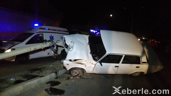 Sumqayıtda avtomobil yoldan çıxaraq aşdı - FOTO