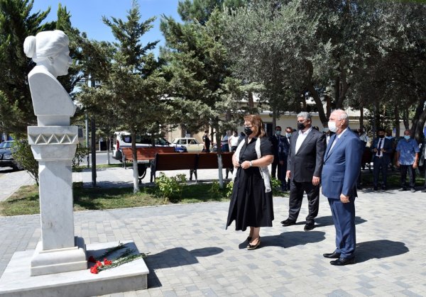 Azad Rəhimov, Zakir Fərəcov və Hicran Hüseynova Corat idman klubunda -FOTOLAR